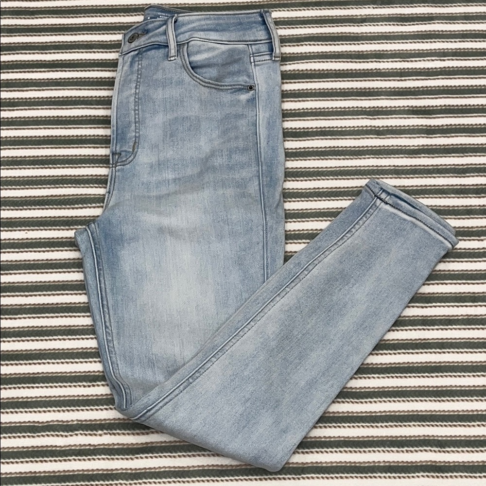 Old Navy Women's Extra High Rise Rockstar Super Skinny Jeans